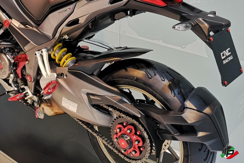 CNC Racing Carbon Kotflügel hinten für Ducati Multistrada 1200 Bj. 15- &  1260