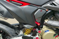 CNC Racing Carbon Rahmenabdeckung fr Ducati Hypermotard 698 Mono
